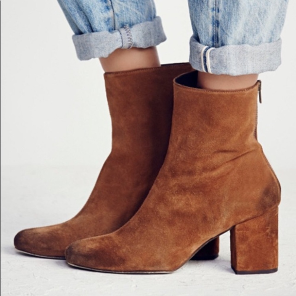 NWOT Free People Cecil Brown Suede Booties